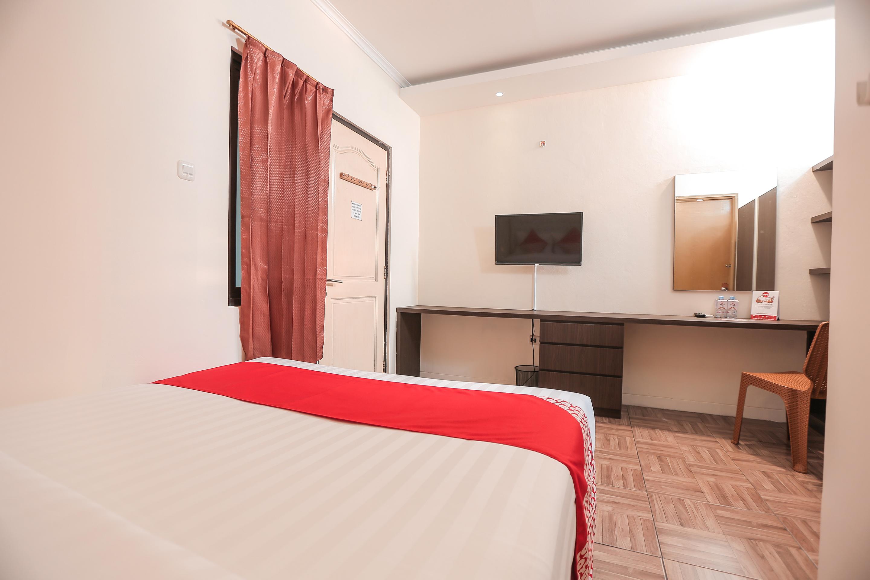 Super Oyo Capital O 141 Fatmawati Cozy Residence Джакарта Экстерьер фото