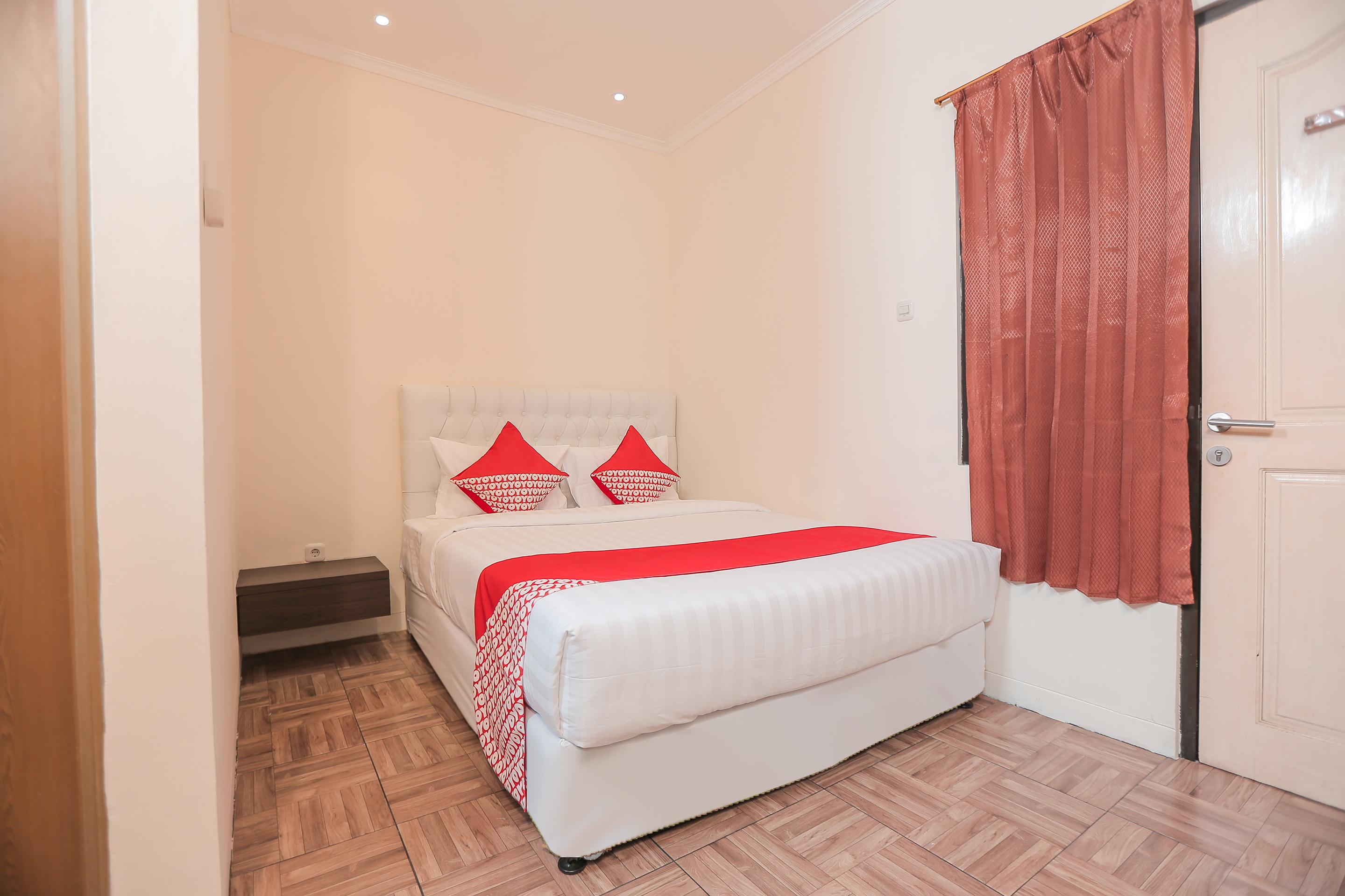 Super Oyo Capital O 141 Fatmawati Cozy Residence Джакарта Экстерьер фото